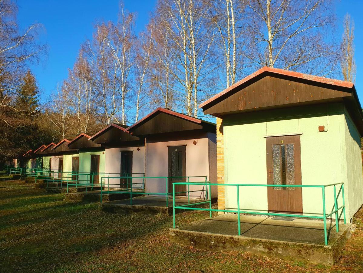 Chatový tábor Malý Ratmírov Exterior foto