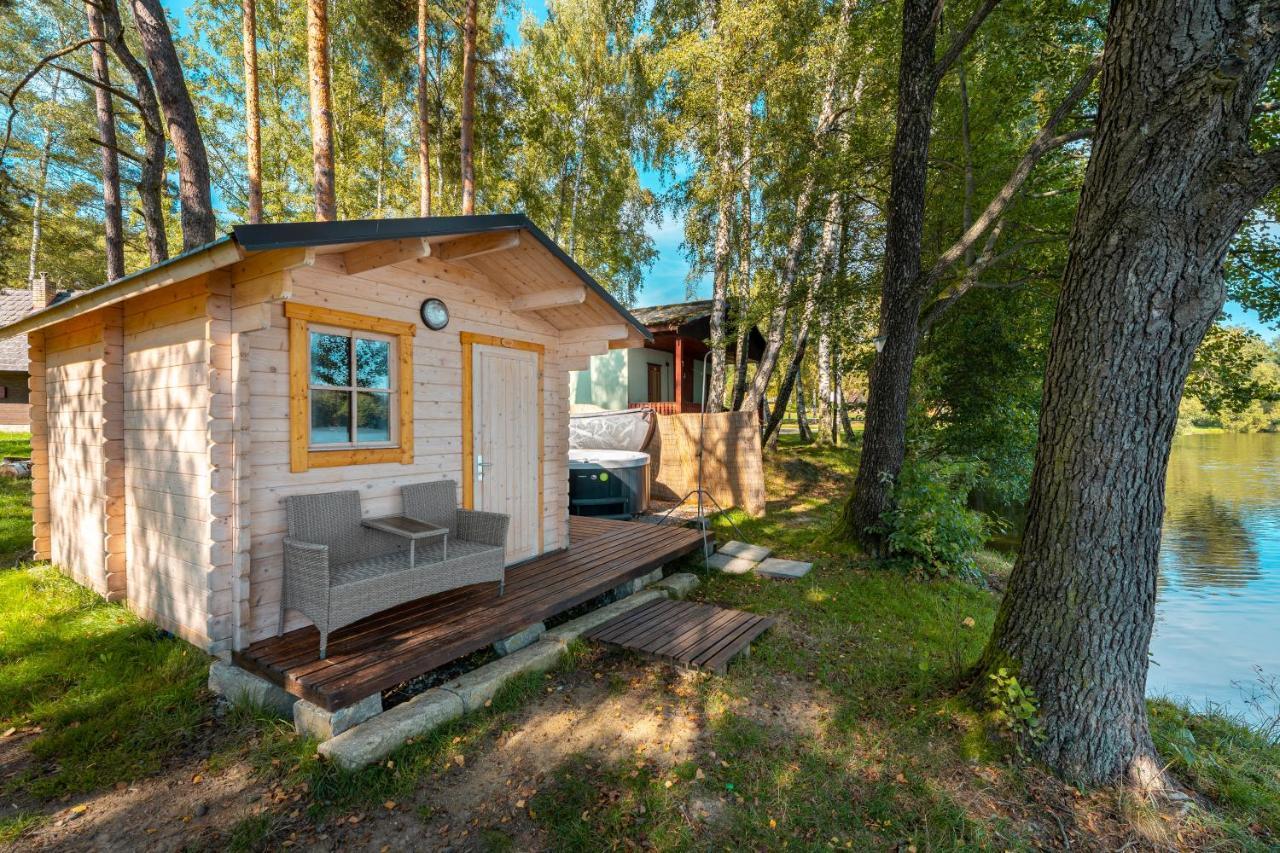 Chatový tábor Malý Ratmírov Exterior foto