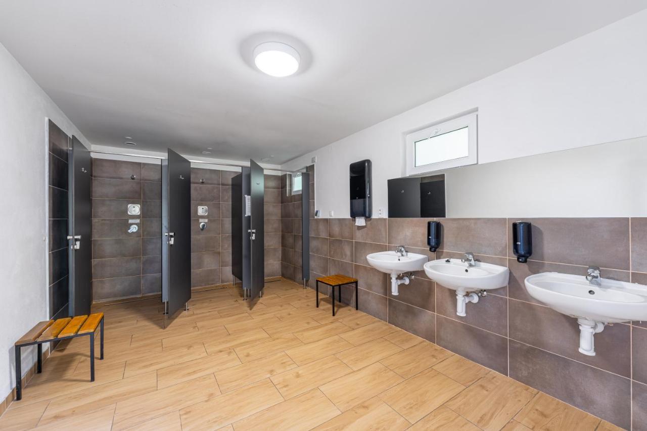 Chatový tábor Malý Ratmírov Exterior foto